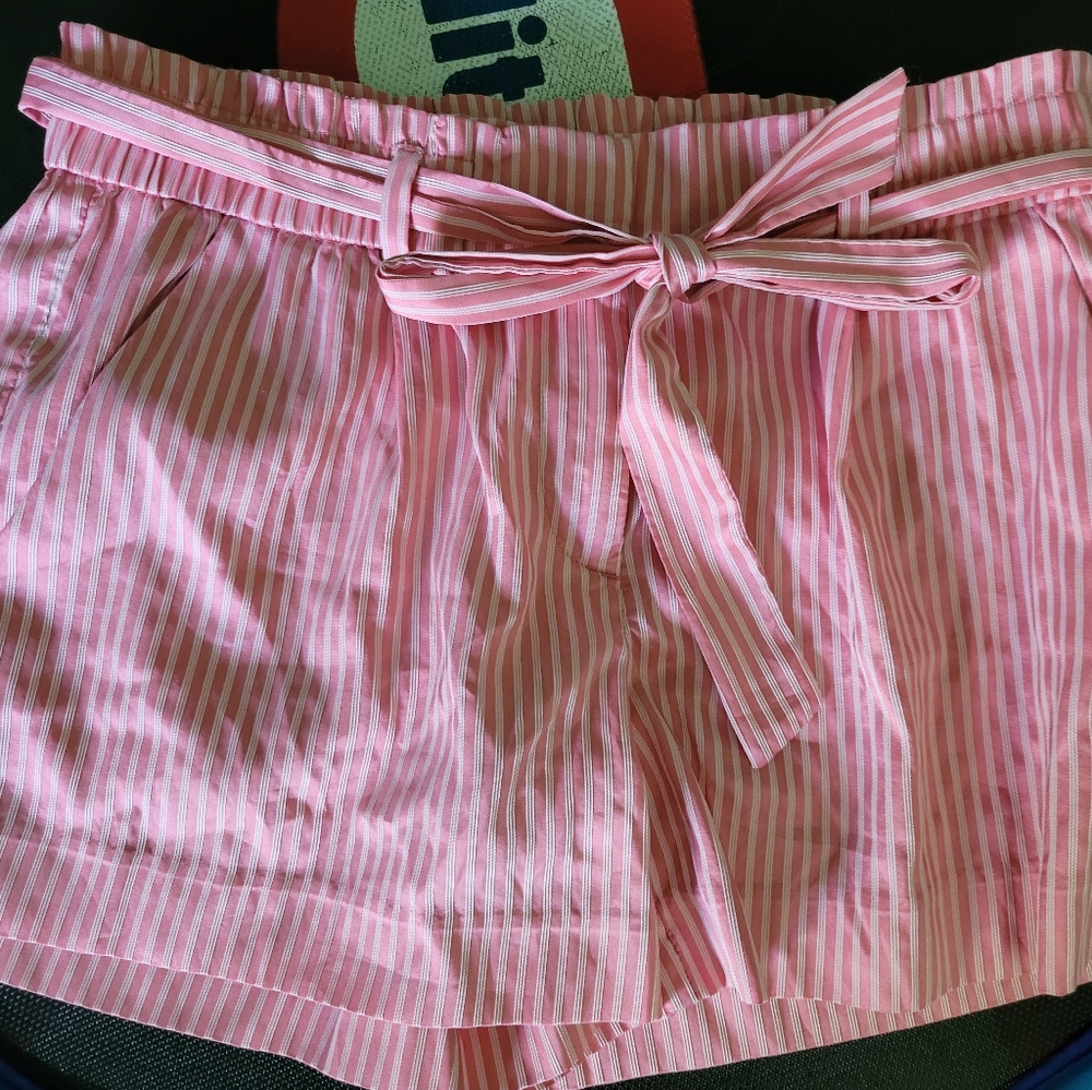 Shorts with Elastic waisted and ties
